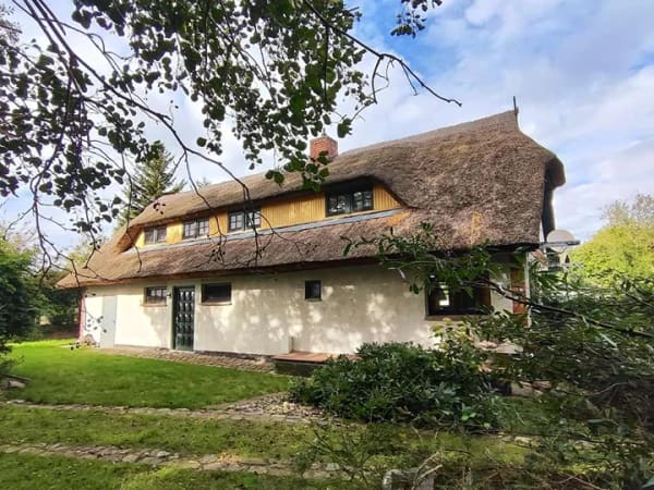 Immobilie in Zierow - "Ostsee-Idyll in Zierow: Sanierter Reetdach-Traum in absoluter Ruhiglage - nur 800m zum Strand" - Bild 0