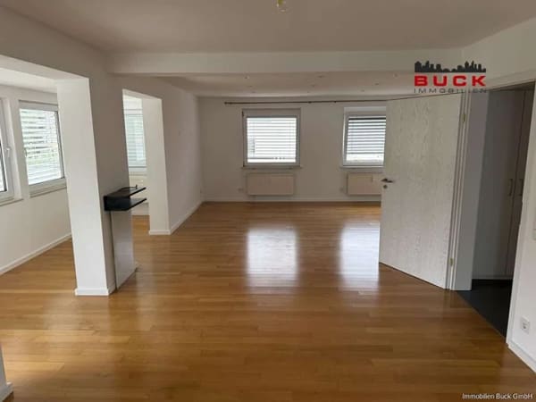 Immobilie in Bad Überkingen - Wer Platz benötigt, ist hier richtig! 5-Zimmerwohnung zum Kauf gesucht? - Bild 2