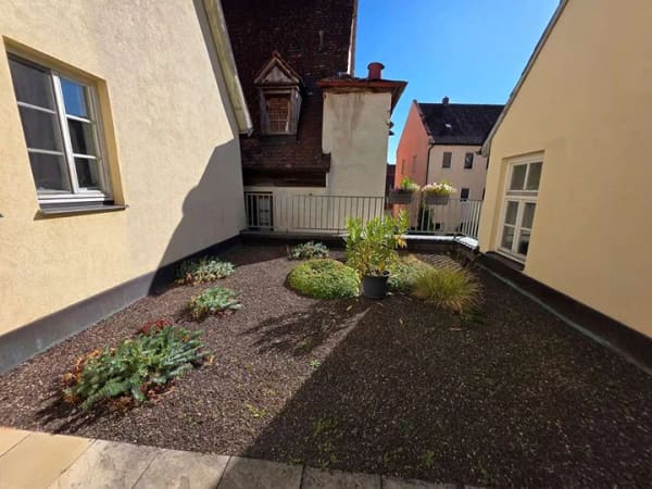 Immobilie in Schwabach - Mitten in Schwabach! Ideal zur Vermietung an Singles, Studenten, Azubis oder Referendare - Bild 1