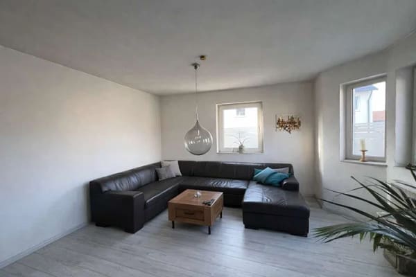 Immobilie in Barsinghausen - Mehrgenerationenhaus oder Kapitalanlage! 3 Wohnungen plus Einliegerwohnung, zentral gelegen - Bild 3