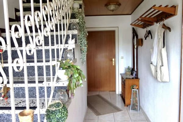 Immobilie in Hemmingstedt - Gepflegtes Einfamilienhaus mit Wintergarten
und vielen Möglichkeiten - Bild 1