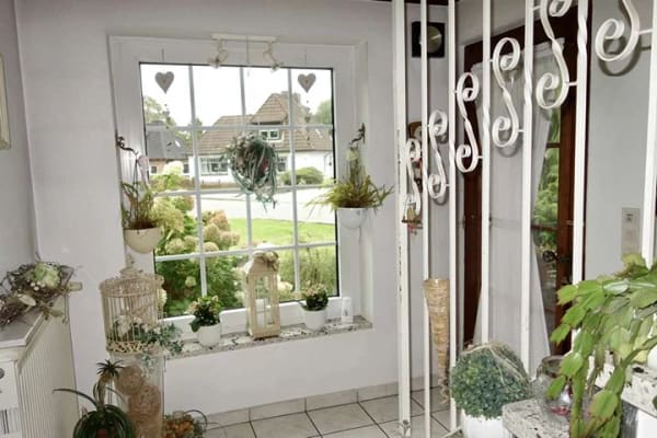 Immobilie in Hemmingstedt - Gepflegtes Einfamilienhaus mit Wintergarten
und vielen Möglichkeiten - Bild 2