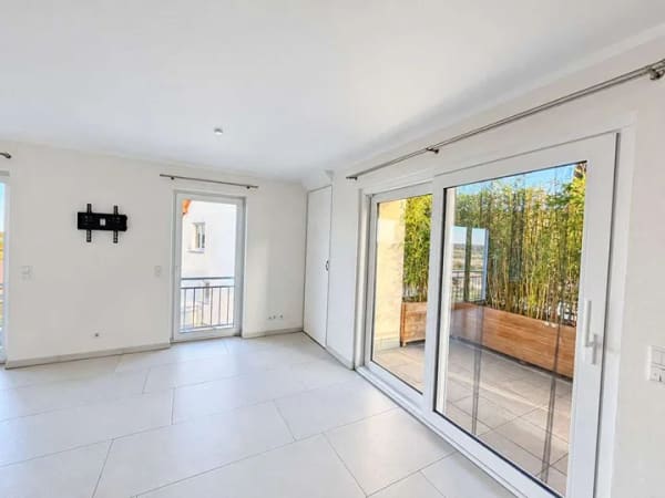 Immobilie in Simmozheim - Simmozheim: Hochwertige 3 Zi-Maisonettenwohnung mit Südbalkon - Bild 1