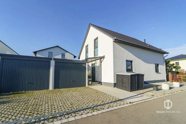 Immobilie in Burgheim - Modern ausgestattet, bereit zum Einziehen – neuwertiges Einfamilienhaus mit Doppelgarage & Garten - Bild 0