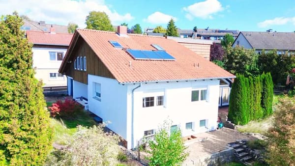 Immobilie in Lamspringe - Charmantes Einfamilienhaus in Split-Level Bauweise mit weitem Ausblick - Bild 1
