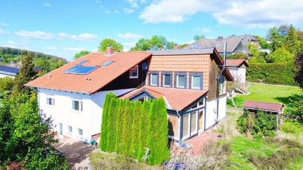 Immobilie in Lamspringe - Charmantes Einfamilienhaus in Split-Level Bauweise mit weitem Ausblick - Bild 2