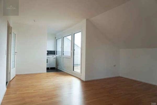 Immobilie in Neuenburg am Rhein - Bezugsfrei: helle, gemütliche 2-Zimmer-DG-Wohnung in Steinenstadt - Bild 2