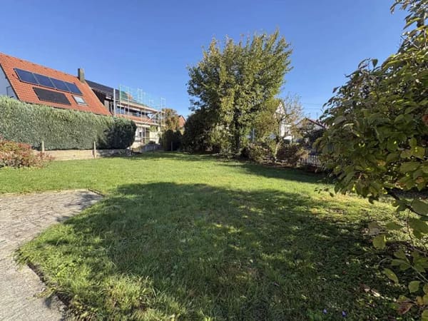 Immobilie in Uhingen - Großzügiges Grundstück – ein echtes Familienparadies mit großem Platzangebot! - Bild 2