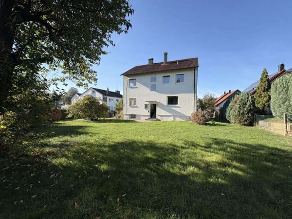 Immobilie in Uhingen - Großzügiges Grundstück – ein echtes Familienparadies mit großem Platzangebot! - Bild 3
