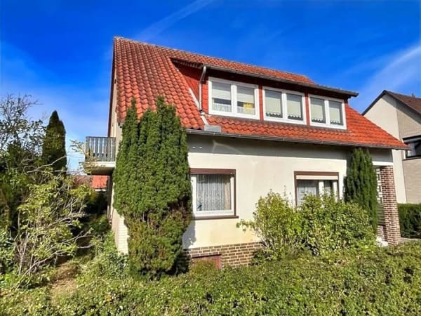 Immobilie in Nienburg/Weser - Haus im Dornröschen-Schlaf - Bild 1