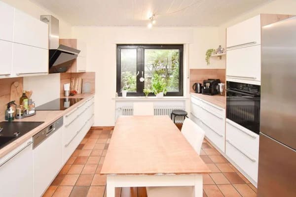 Immobilie in Schloß Holte-Stukenbrock - Schloß Holte-Stukenbrock: Geräumiges Zweifamilienhaus mit großzügigem Garten! - Bild 0