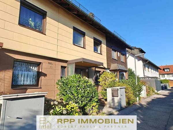 Immobilie in Eching - Familienfreundliches Reihenmittelhaus mit Garten und Wintergarten - Bild 0