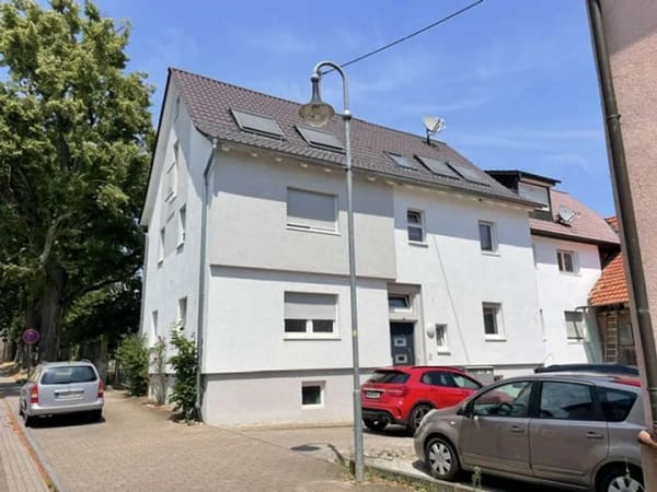 Immobilie in Schwaigern - Saniertes 5-Familienhaus mit Baugrundstück und geplanter KFZ-Werkstatthalle - Bild 0