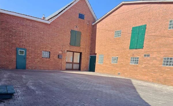Immobilie in Wagenfeld - Resthof mit 378 m² Wohnfläche, 670 m² Nutzfläche & 2 Wohneinheiten - Bild 2