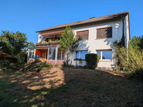 Immobilie in Menden - Zweifamilienhaus mit Ausblick in Menden - Bild 0