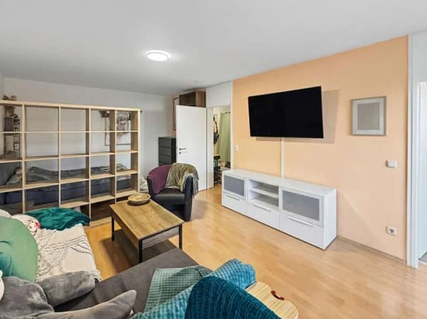 Immobilie in Ottobrunn - Lichtdurchflutete 1-Zimmer-Wohnung mit sonniger West-Loggia und soliden Mieteinnahmen in Ottobrunn - Bild 4