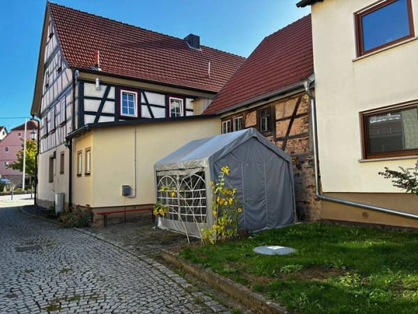 Immobilie in Bastheim - Ein historisches Fachwerkhaus mit einer kleinen Gaststätte und einer großen Wohnung. - Bild 4