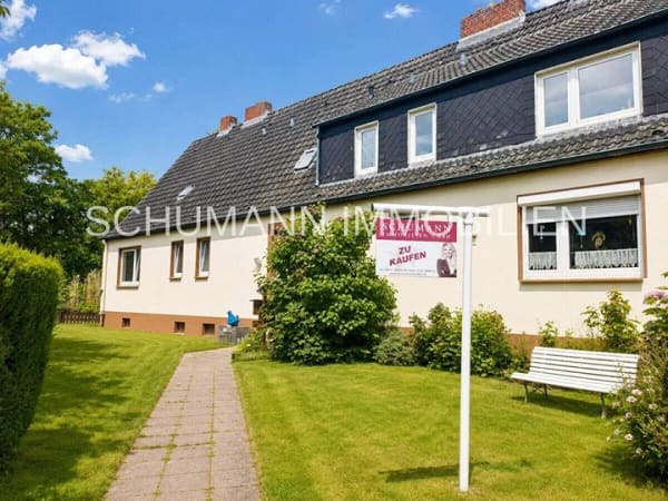 Immobilie in Wilhelmshaven - Dreifamilienhaus auf 1.180 m² Erbpachtgrundstück in F'groden-Sackgassenlage- - Bild 0