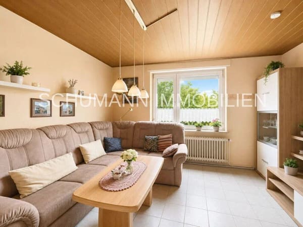 Immobilie in Wilhelmshaven - Dreifamilienhaus auf 1.180 m² Erbpachtgrundstück in F'groden-Sackgassenlage- - Bild 4