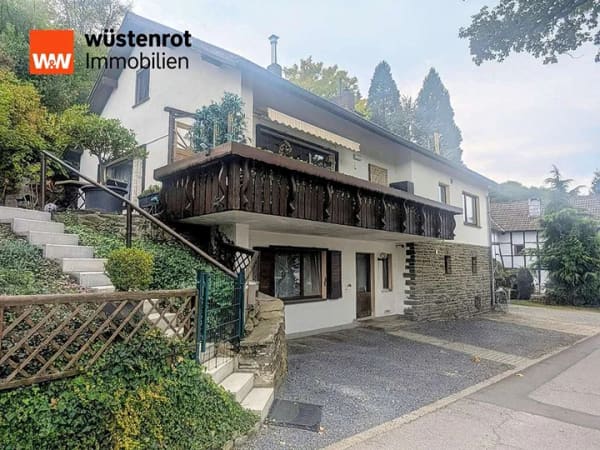 Immobilie in Simmerath - Einzigartiges Mehrfamilienhaus mit Seeblick – Kapitalanlage in begehrter Eifellage - Bild 2