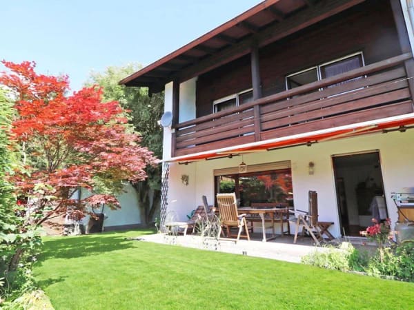 Immobilie in Bischofswiesen - Großzügiges Reihenendhaus mit Garten, Bergblick und guter Anbindung - Bild 1