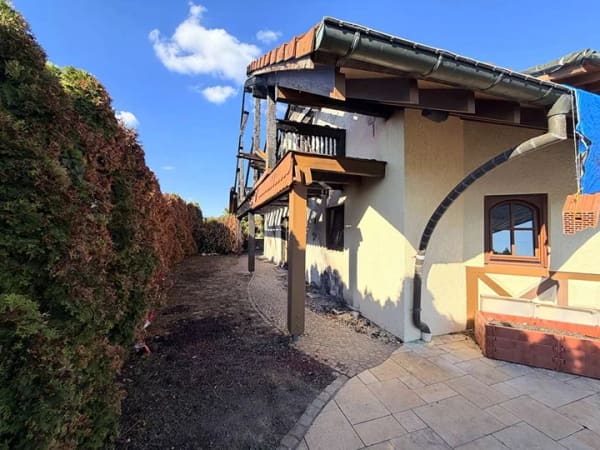 Immobilie in Hüffenhardt - Sanieren, gestalten, verwirklichen – Mediterranes Wohnhaus in Feldrandlage - Bild 2