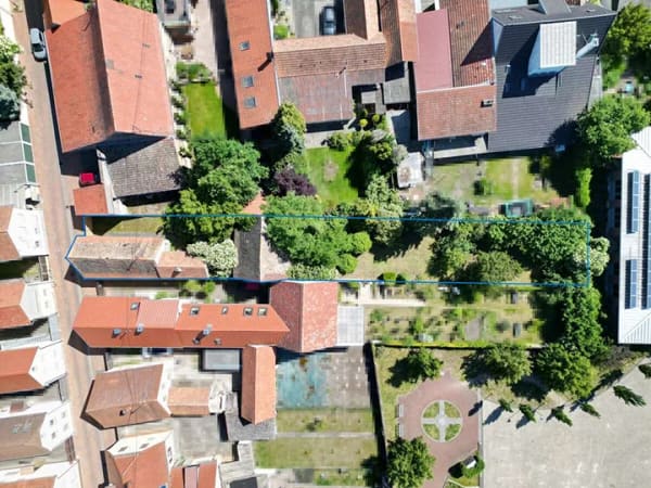 Immobilie in Böhl-Iggelheim - Großer Garten, Scheune und Restbestand auf ca. 644 m² in ruhiger Lage - Bild 1
