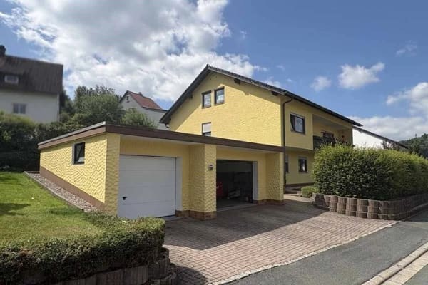 Immobilie in Warmensteinach - Wohntraum mit viel Platz in idyllischer Umgebung - Bild 0