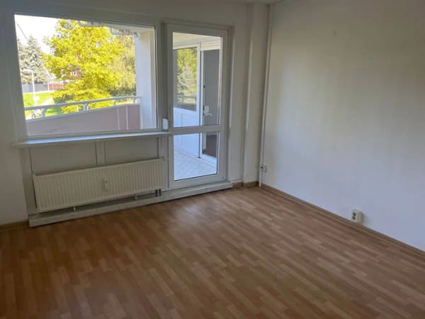 Immobilie in Arnsdorf - 2-Raum-Wohnung mit Loggia, Aufzug und Stellplatz in Arnsdorf - Bild 4