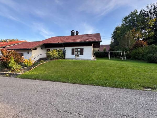 Immobilie in Weitnau - Einfamilienhaus mit Bergblick, Sauna und großem Grundstück! - Bild 3