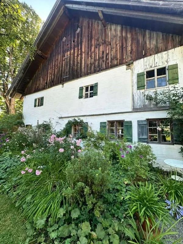 Immobilie in Steingaden - Baudenkmal, Bauernhaus mit wunderschönem Garten, ein Traum - Bild 0