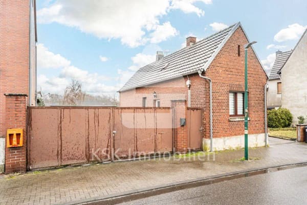 Immobilie in Hürth - Immobilienpaket: Mehrfamilienhaus mit 5 Wohnungen & Kiosk + weiteres Einfamilienhaus in Hürth! - Bild 2