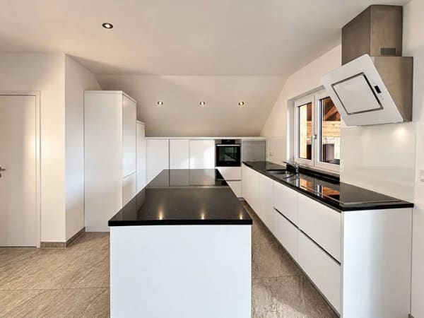 Immobilie in Penzberg - Wohnen mit Weitblick – stilvolle 2-Zimmer-Dachgeschosswohnung mit Bergpanorama - Bild 1