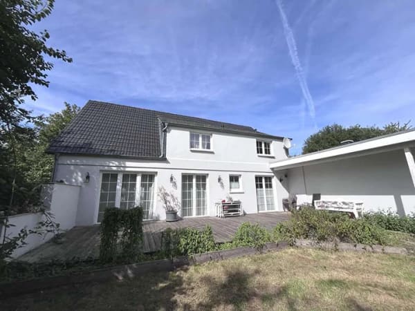 Immobilie in Hage - Arbeiten und Wohnen unter einem Dach - Großzügiges Anwesen im Luftkurort Hage nahe der Ostfriesisc - Bild 4