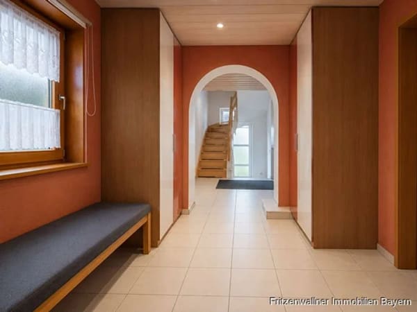 Immobilie in Fischach - Provisionsfrei - Familienfreundliches Zuhause mit großzügigem Platzangebot und schönem Garten - Bild 1