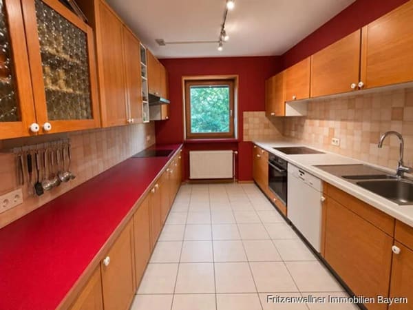 Immobilie in Fischach - Provisionsfrei - Familienfreundliches Zuhause mit großzügigem Platzangebot und schönem Garten - Bild 2