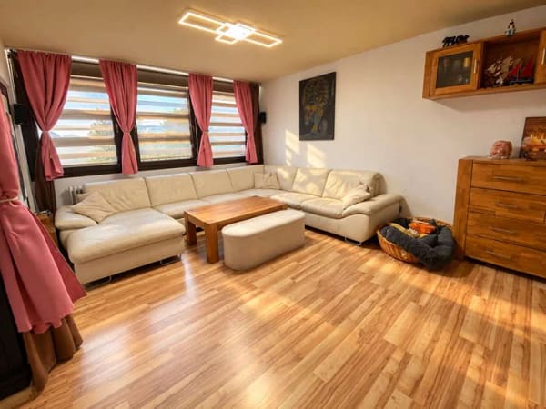 Immobilie in Renningen - Großzügige 4,5-Zimmer-Wohnung mit zwei Balkonen im Herzen von Renningen - Bild 0