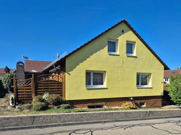 Immobilie in Künzelsau - ++ Charmantes Familientraum-Eigenheim: Viel Platz in und um das Haus ++ - Bild 2