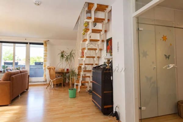 Immobilie in Machern - Helle 3-Zimmer-Dachgeschosswohnung auf 2 Ebenen mit Loggia & Carport – vermietet für Kapitalanleger - Bild 3