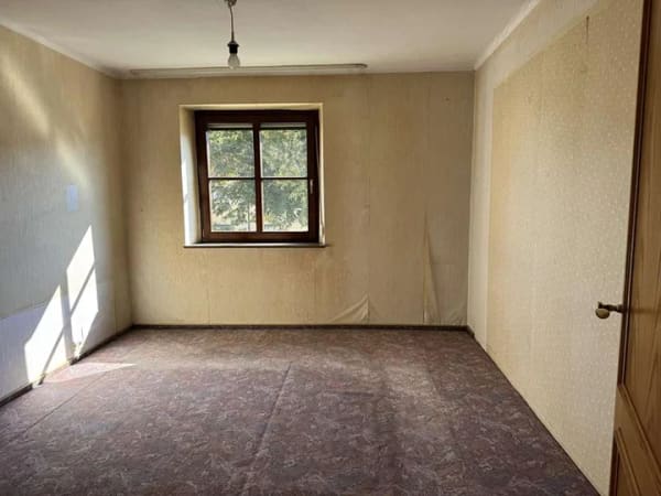 Immobilie in Trostberg - Ruhig gelegene Wohnung mit Garage, Keller und Schuppen - Bild 2