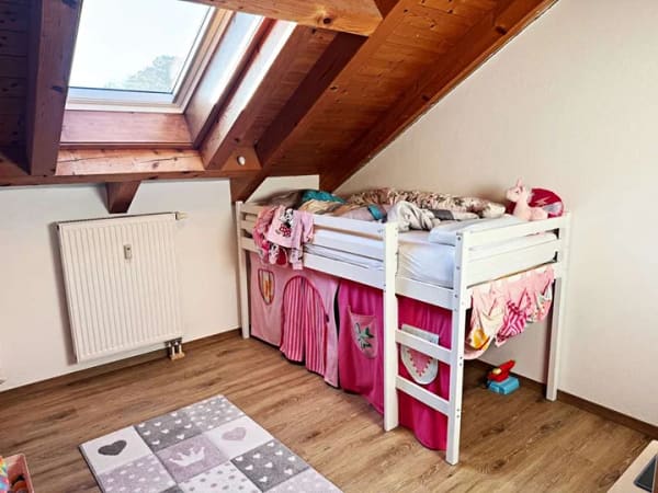 Immobilie in Nußdorf am Inn - Mit Südbalkon und Bergblick:
Vermietete Dachgeschosswohnung in Nußdorf am Inn - Bild 3