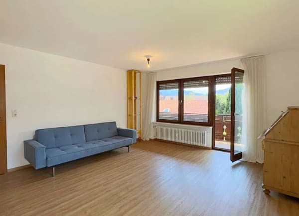 Immobilie in Oy-Mittelberg - Gepflegte 3-Zimmer-Wohnung mit Südbalkon, herrlichem Bergblick und Tiefgaragenstellplatz im Allgäu - Bild 1