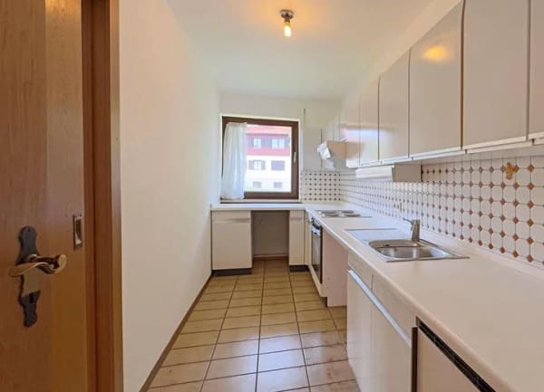 Immobilie in Oy-Mittelberg - Gepflegte 3-Zimmer-Wohnung mit Südbalkon, herrlichem Bergblick und Tiefgaragenstellplatz im Allgäu - Bild 3