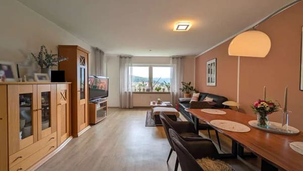 Immobilie in Hann. Münden - [Erdgeschoss] 3-Zimmer-Wohnung mit Balkon und Stellplatz direkt vor der Tür - Bild 2