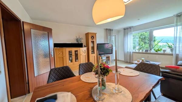 Immobilie in Hann. Münden - [Erdgeschoss] 3-Zimmer-Wohnung mit Balkon und Stellplatz direkt vor der Tür - Bild 3