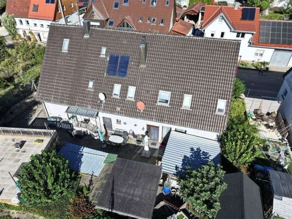 Immobilie in Neckarwestheim - Komplettes Doppelhaus mit zwei Wohneinheiten und ca. 1.177 Qm Grundstück zu verkaufen!! - Bild 4