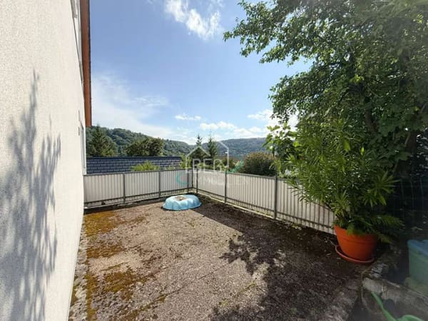 Immobilie in Künzelsau - WOHNEN MIT CHARME: Attraktive 4-Zimmer-Wohnung in Künzelsau-Südhang - Bild 3
