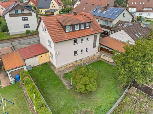 Immobilie in Speichersdorf - Top gepflegtes MFH mit 3 Parteien im Herzen von Speichersdorf - Bild 3