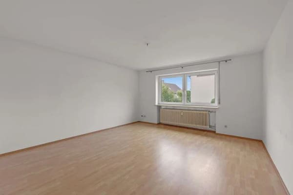 Immobilie in Speichersdorf - Top gepflegtes MFH mit 3 Parteien im Herzen von Speichersdorf - Bild 4