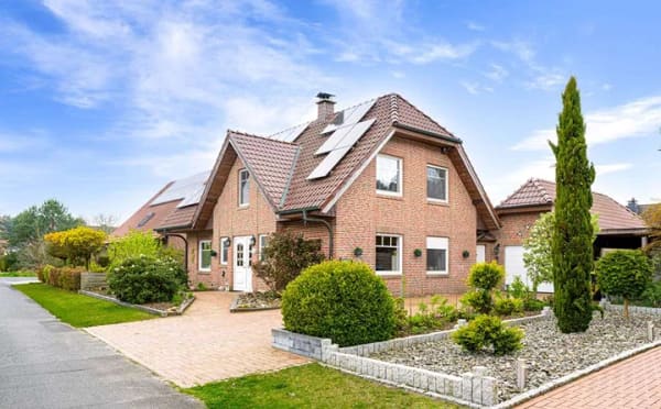 Immobilie in Haselünne - Energiegeladenes Einfamilienhaus mit Garage, Feldblick, PV-Anlage uvm. in Haselünne-Lohe - Bild 1